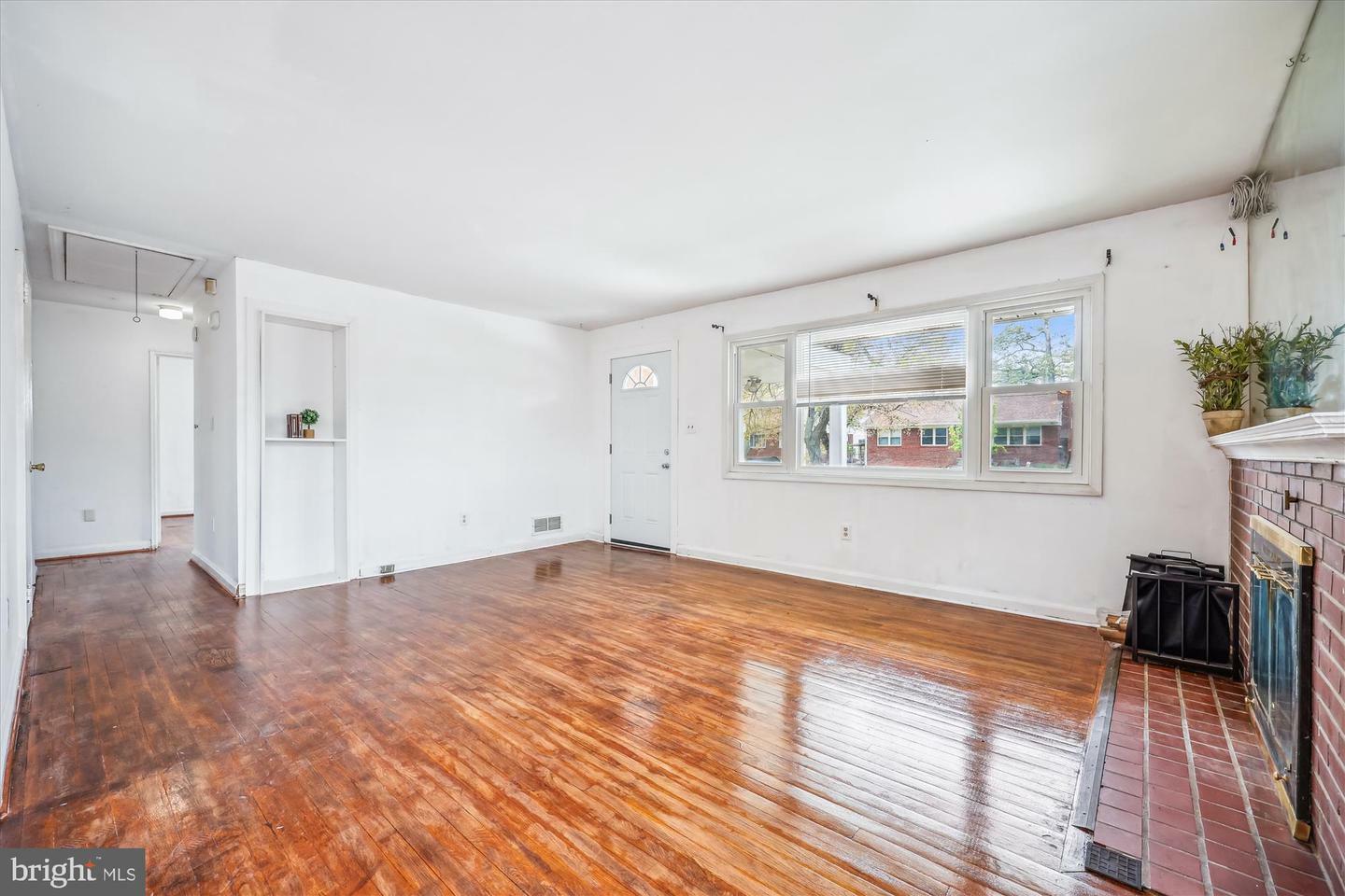 Property Photo: 1108 Chickasaw Drive MD 20903
