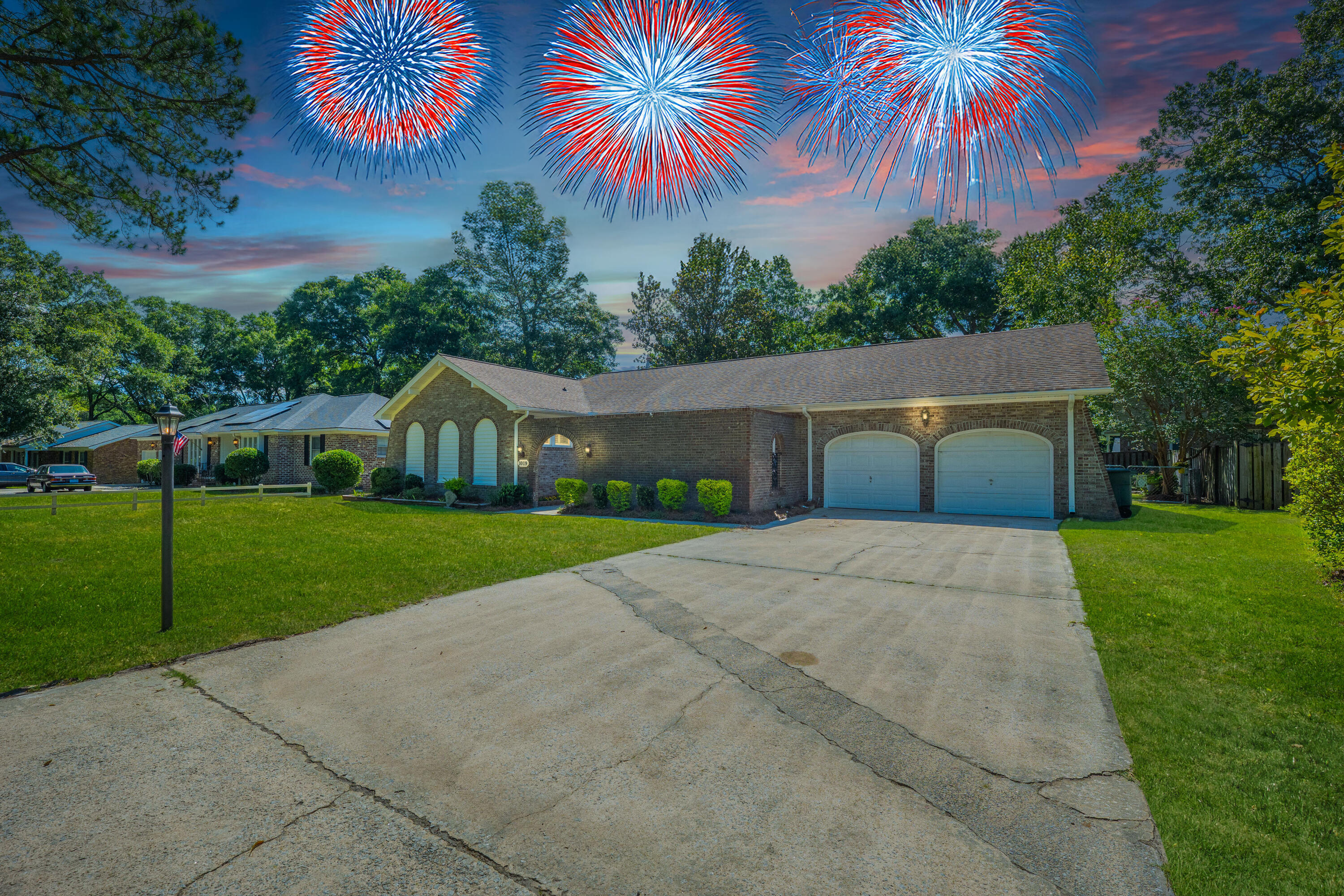 Property Photo: 1019 Yeamans Hall Road SC 29410