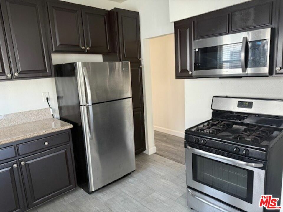 Property Photo: 1406 2nd Ave CA 90019
