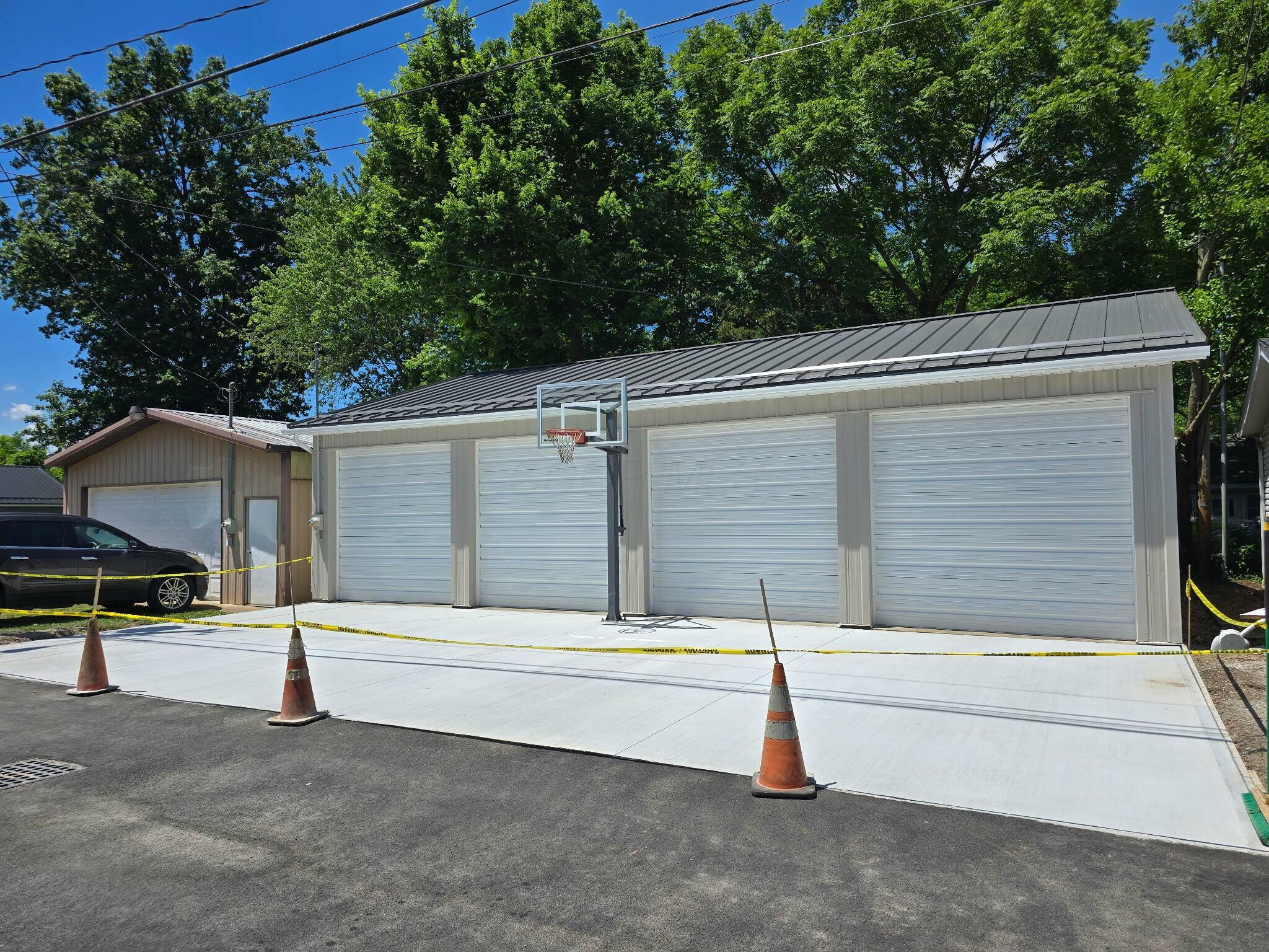 Property Photo: 4721 W North Bank Road OH 43008