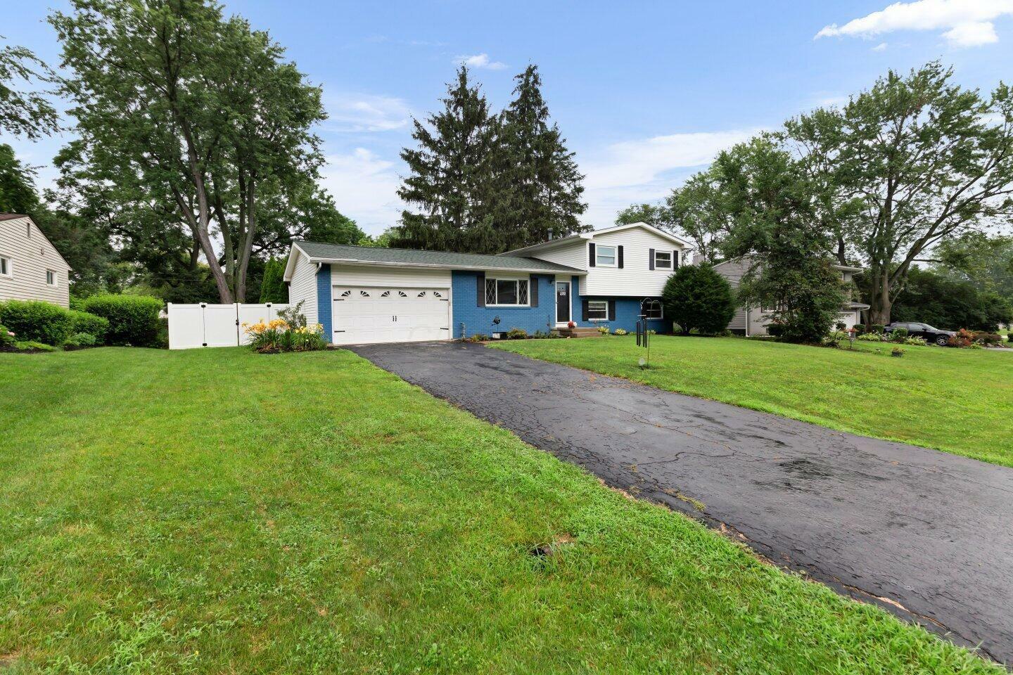 966 Larkstone Drive  Columbus OH 43235 photo