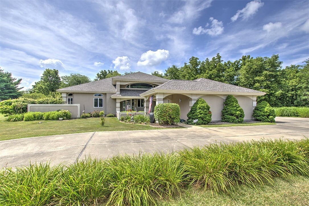8299 Goodwin Circle  Dalton City IL 61925 photo