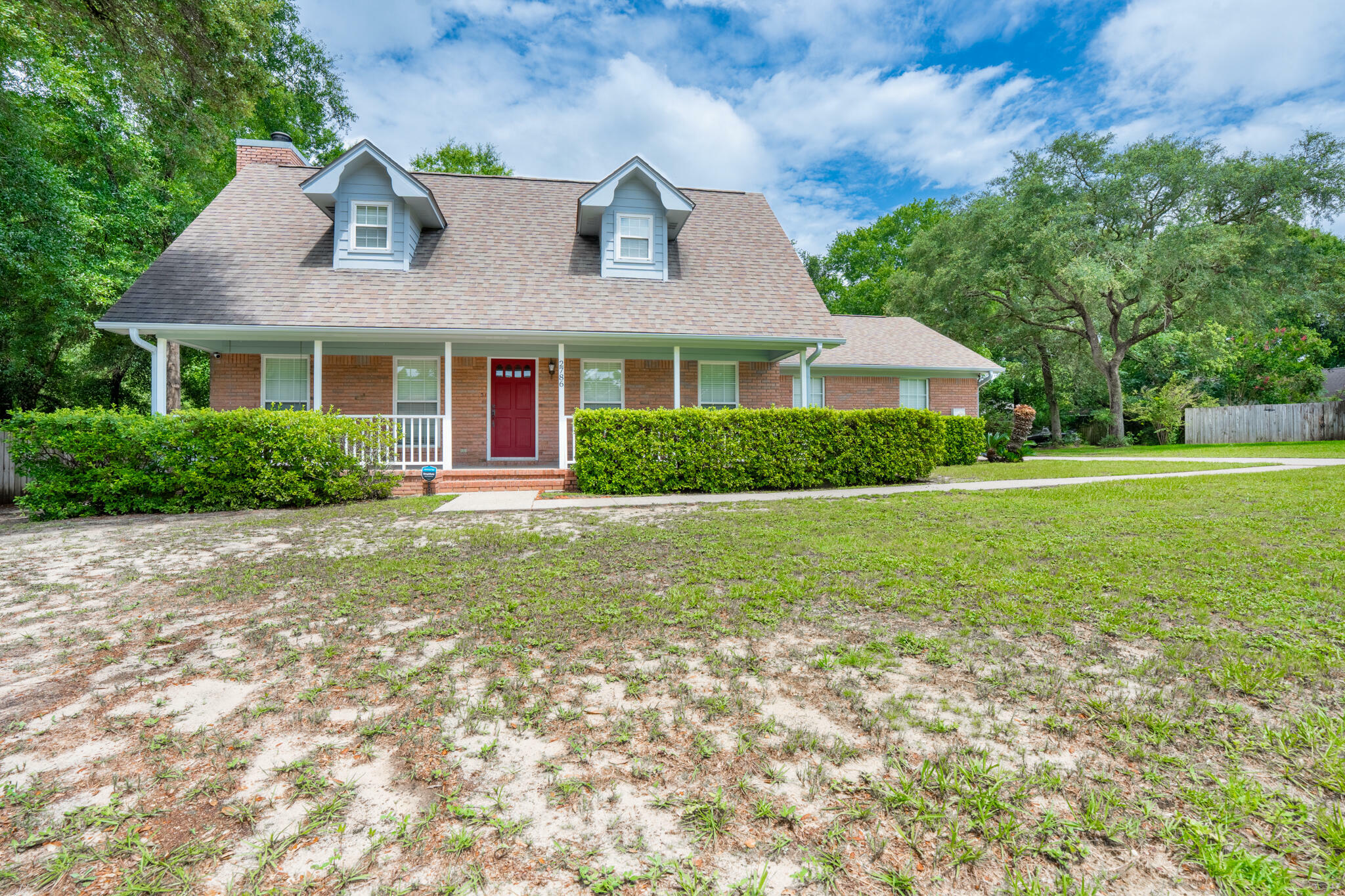 Property Photo: 2786 Willow Bend Court FL 32539