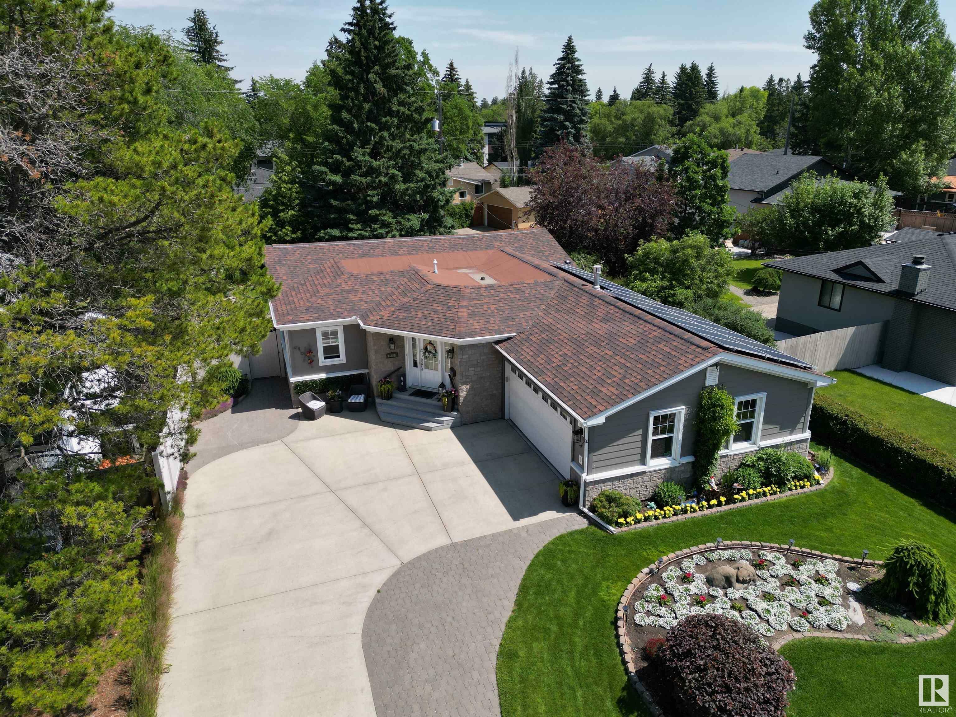 Property Photo: 157 Laurier Drive NW AB T5R 2P9