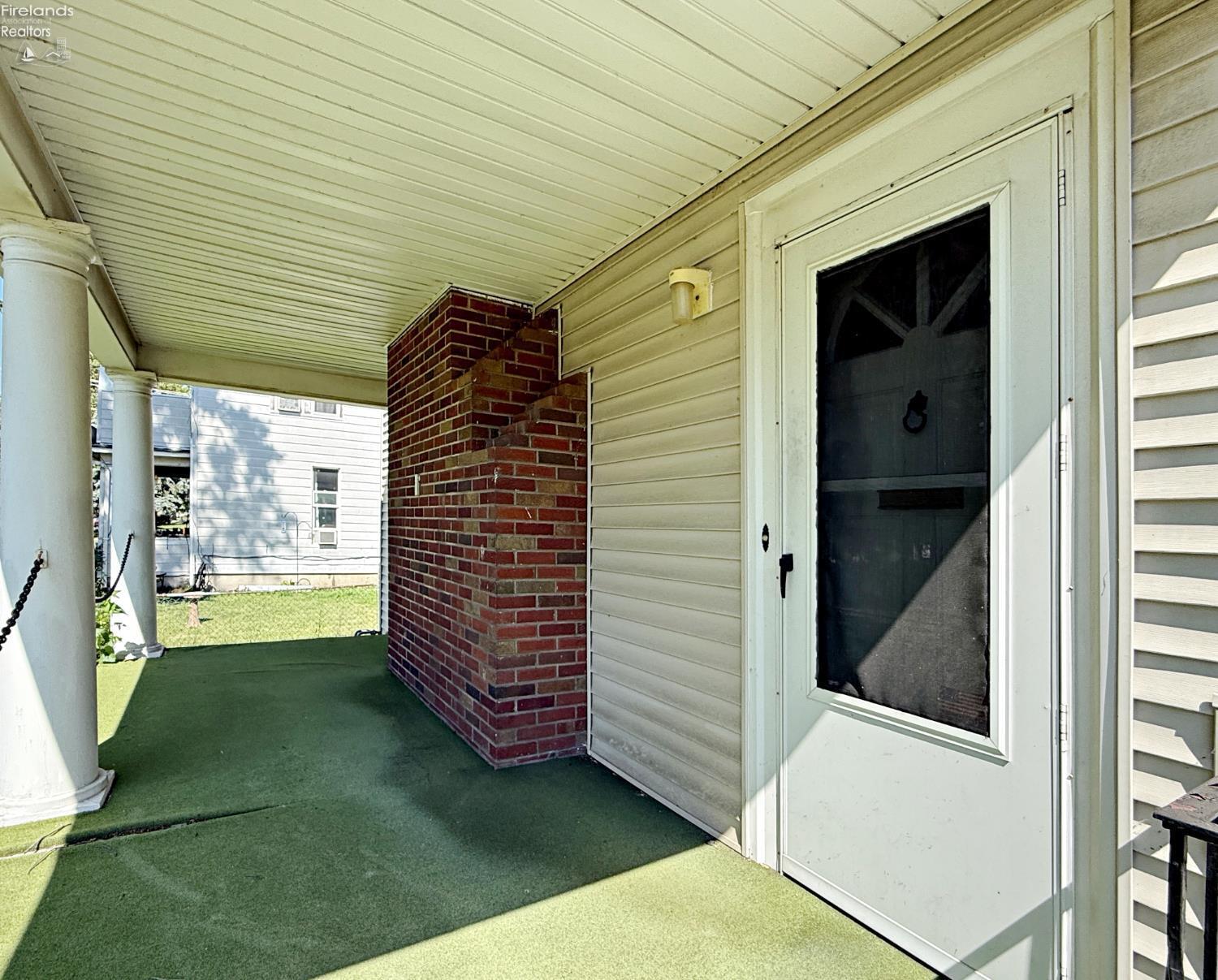 Property Photo: 540 W Tiffin St OH 44830