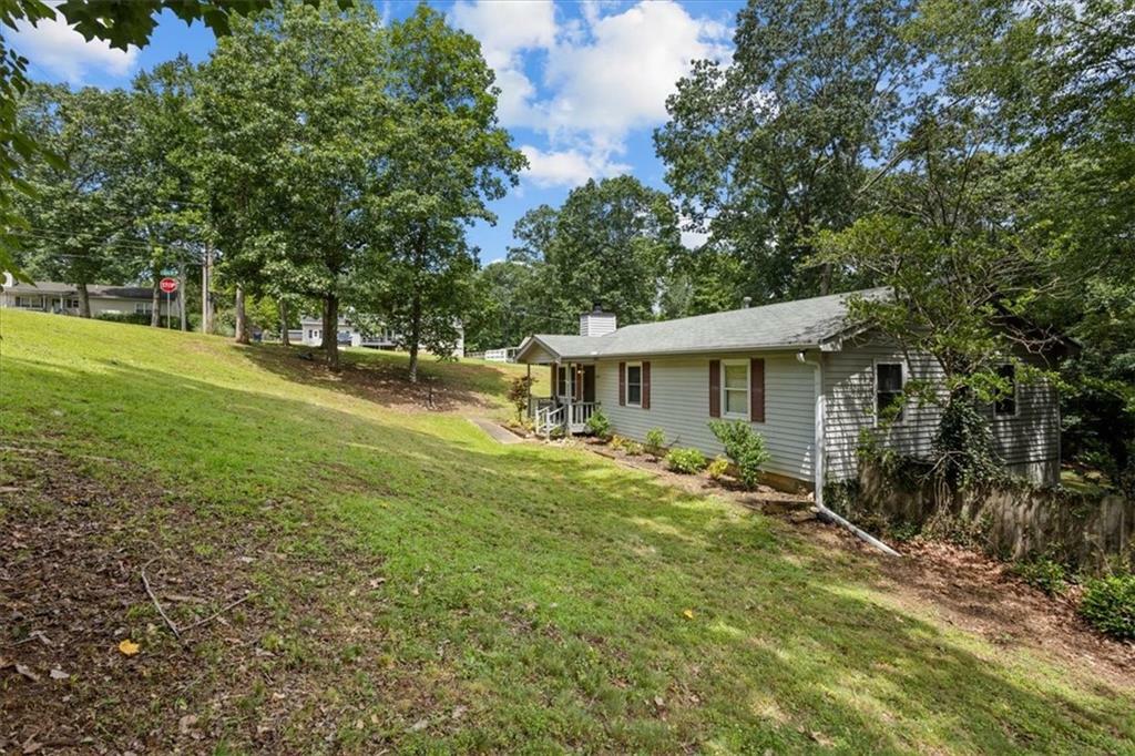 Property Photo: 8990 Tweeddale Drive GA 30187