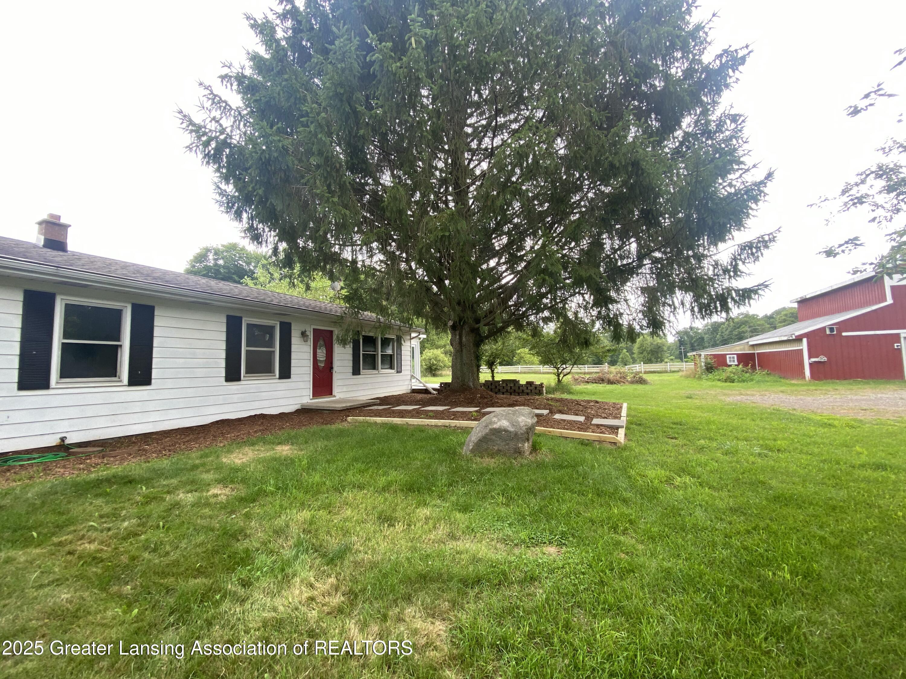 Property Photo: 3534 S Perkey Road MI 48813
