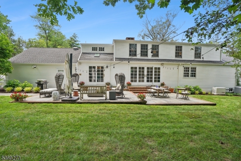 Property Photo: 36 Cayuga Way NJ 07078