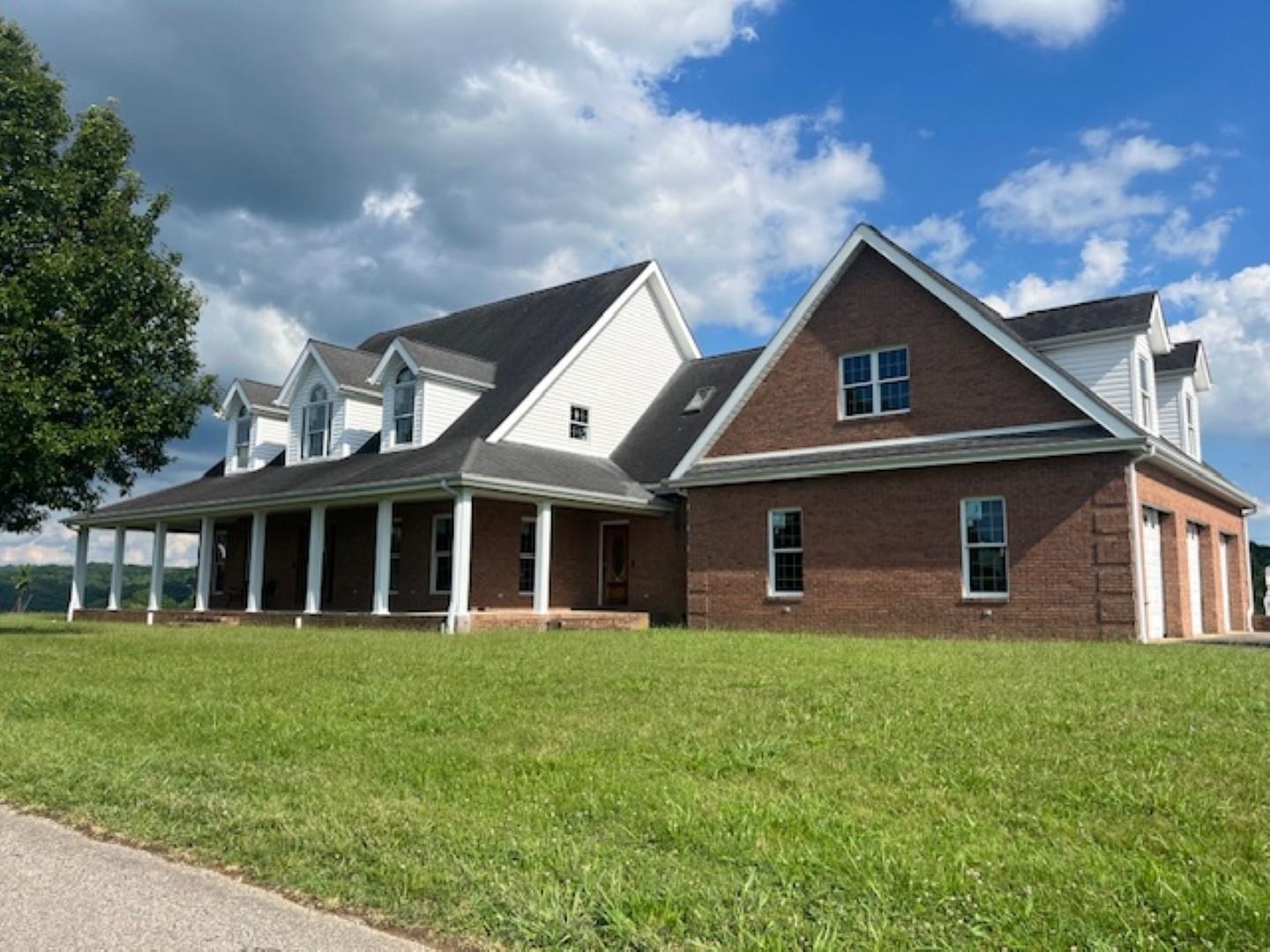 Property Photo:  9 Village View Drive  WV 25504 