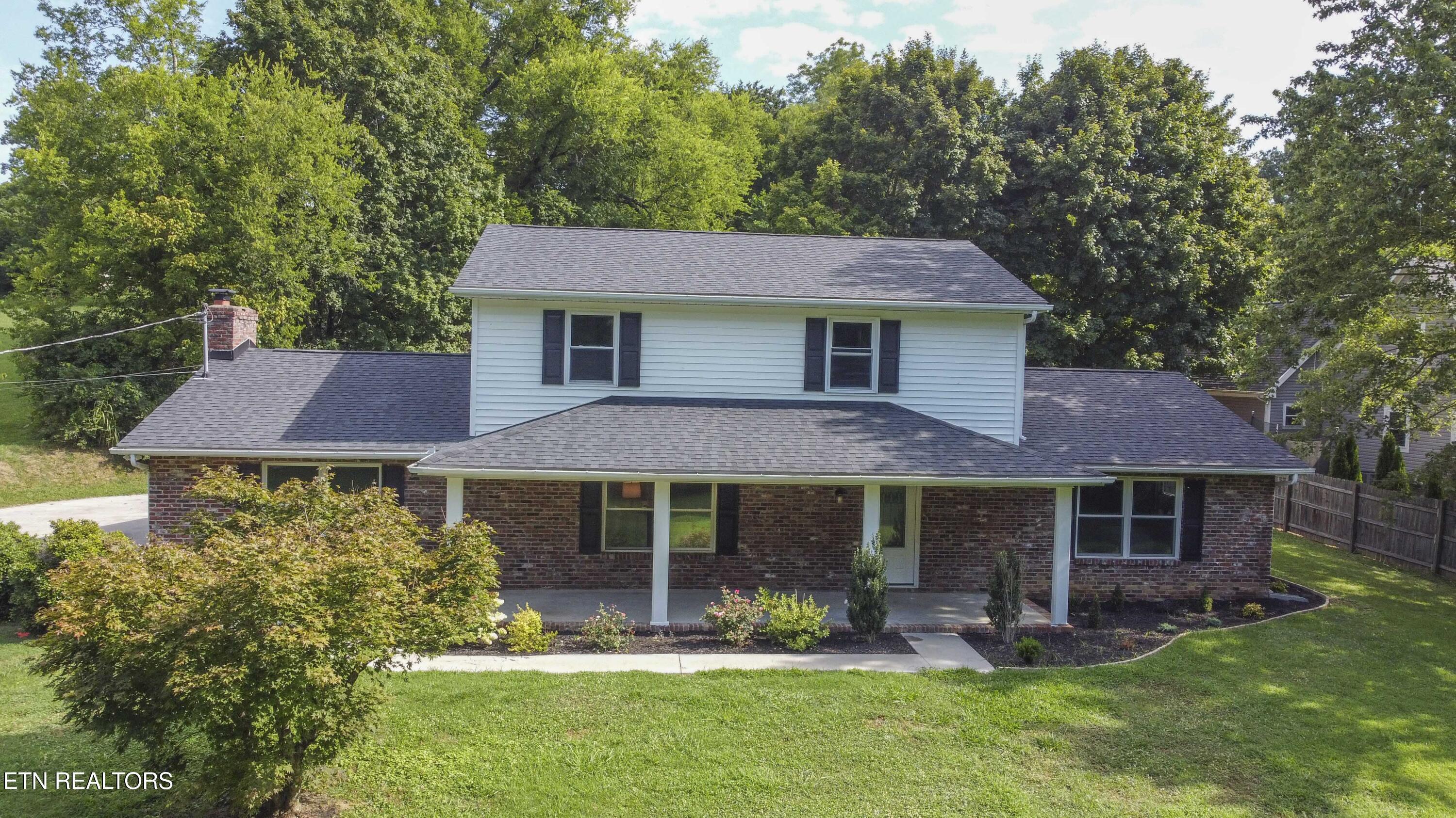 Property Photo: 4633 Island Home Pike TN 37920