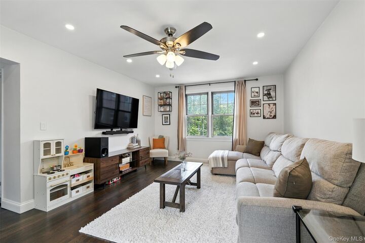 14 Soundview Avenue 22  White Plains NY 10606 photo