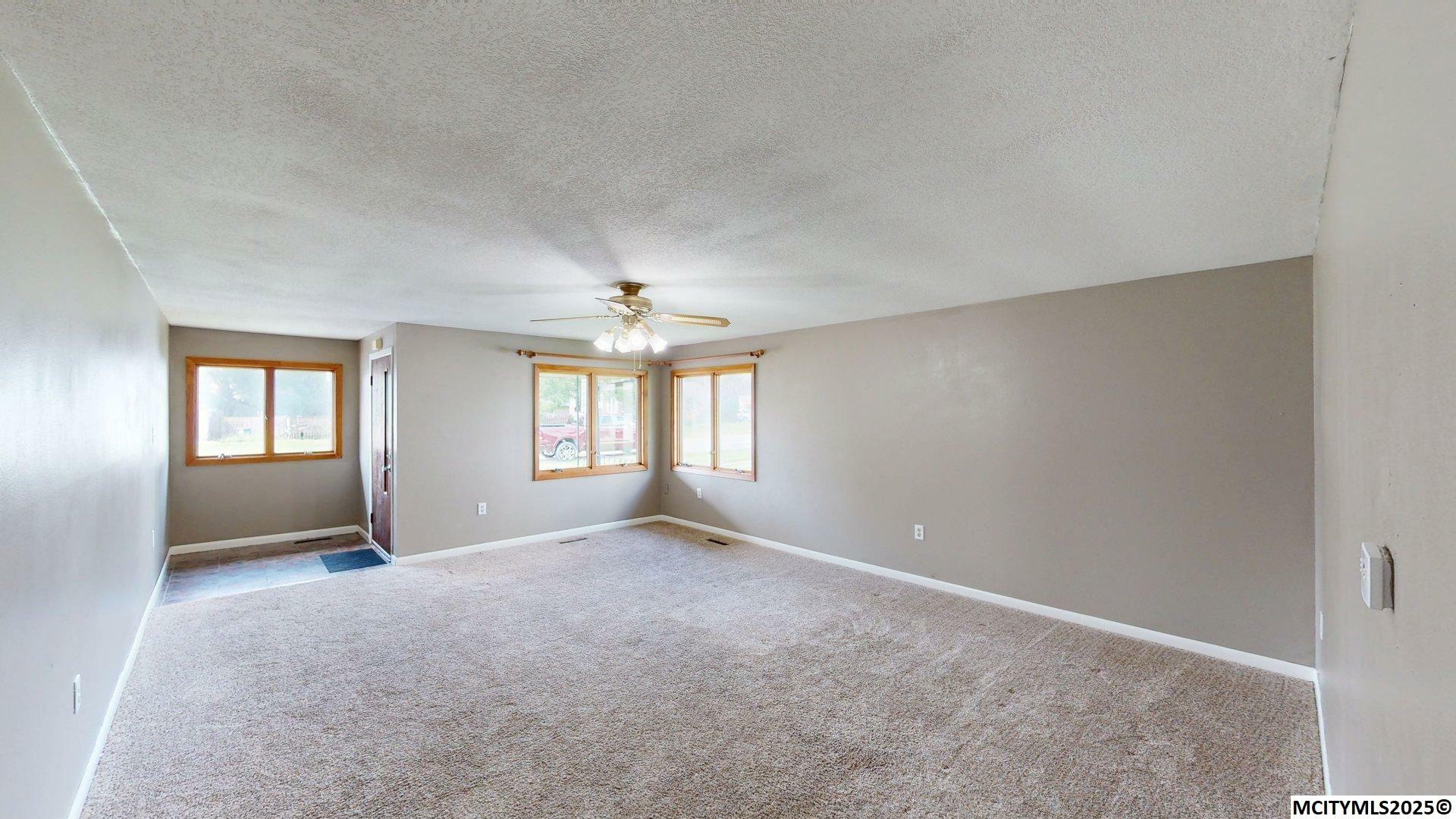 Property Photo: 406 Carter Street IA 50464