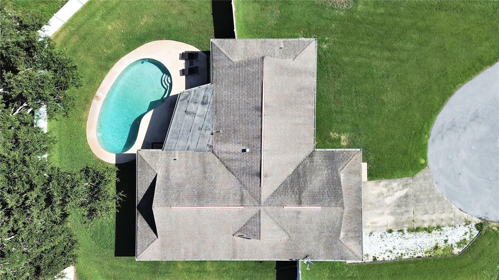Property Photo: 800 Embassy Road FL 33771