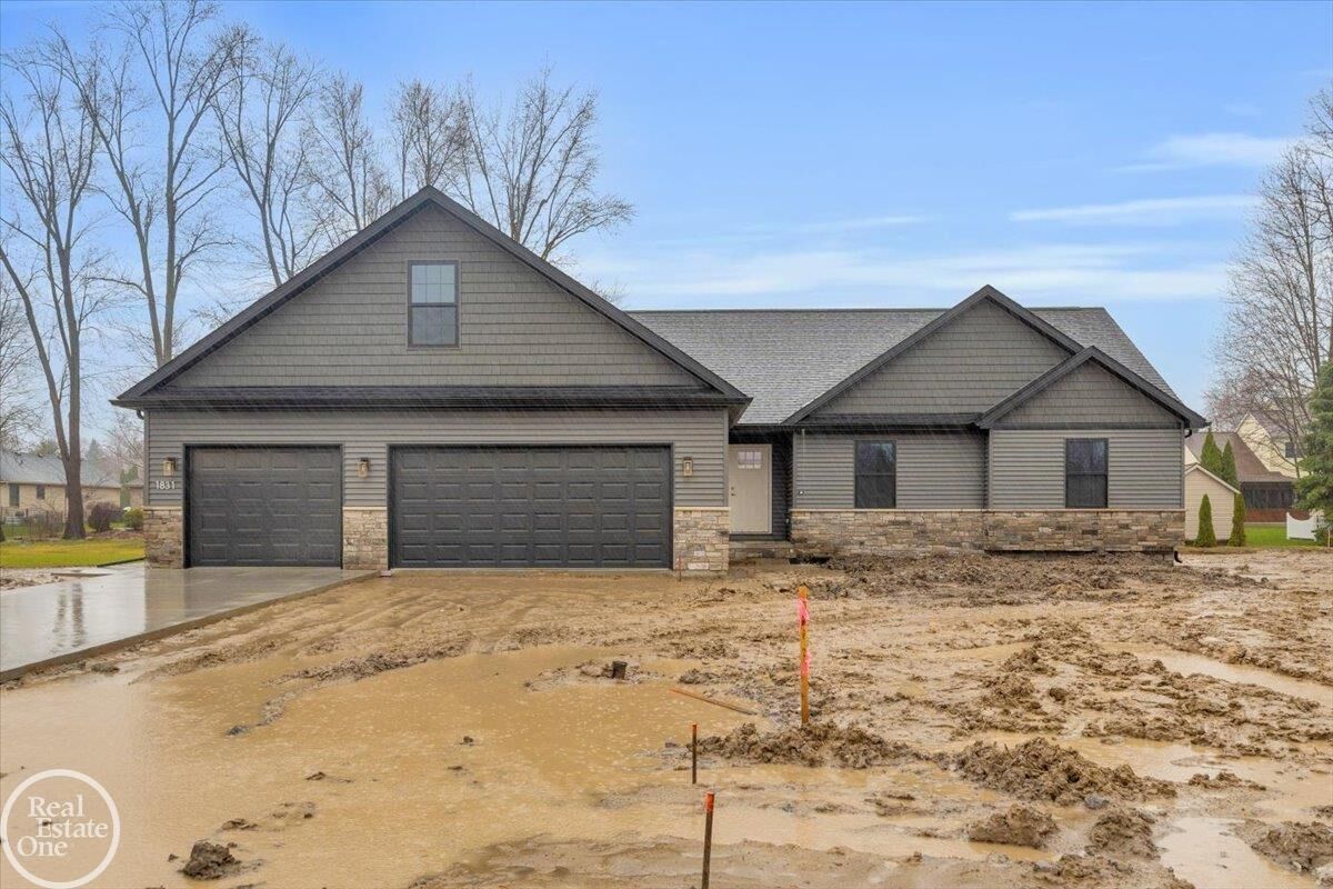 Property Photo:  1920 Sheldrake Lane  MI 48079 