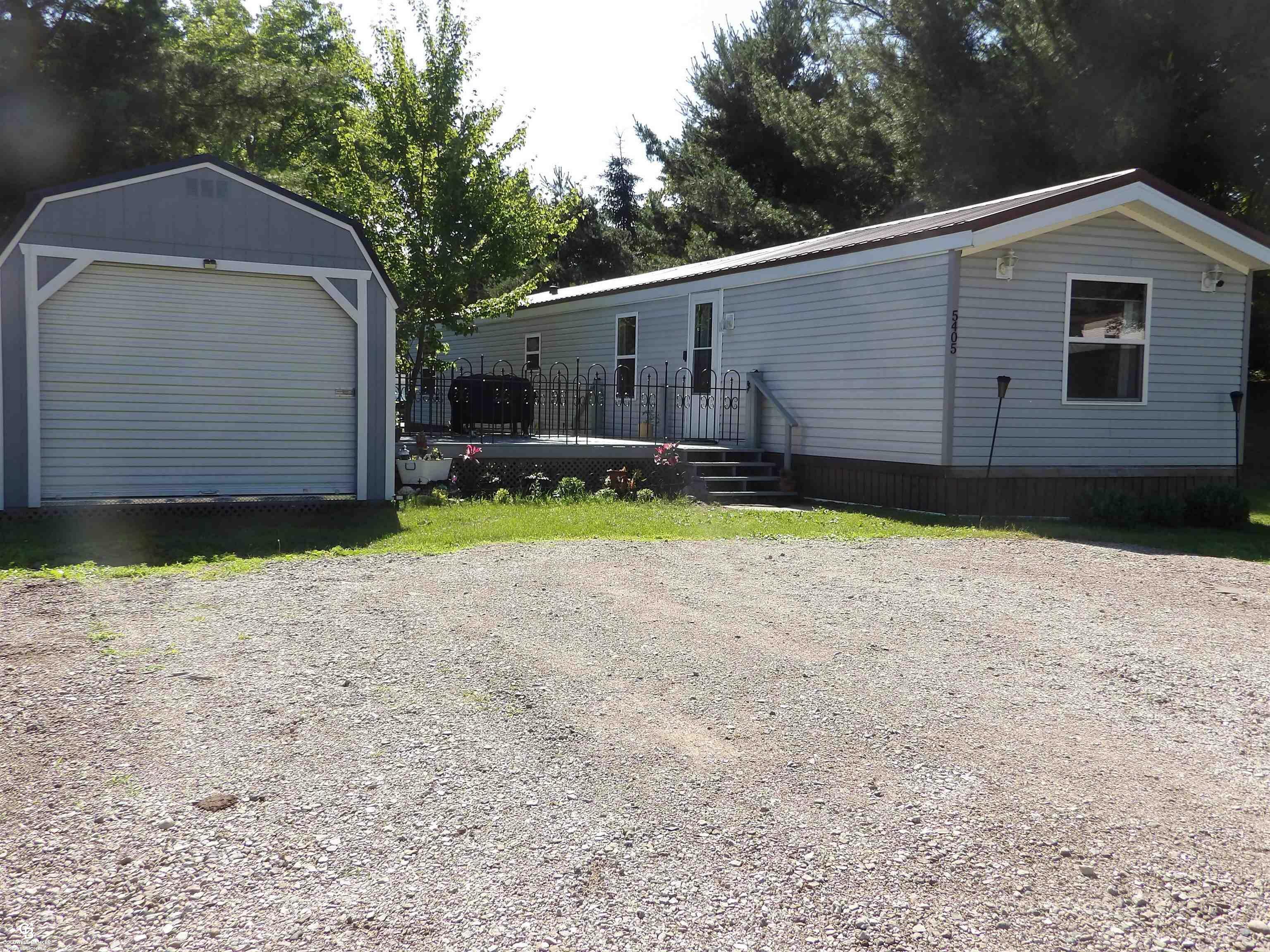 Property Photo:  5405 Shawn Street  MI 48422 