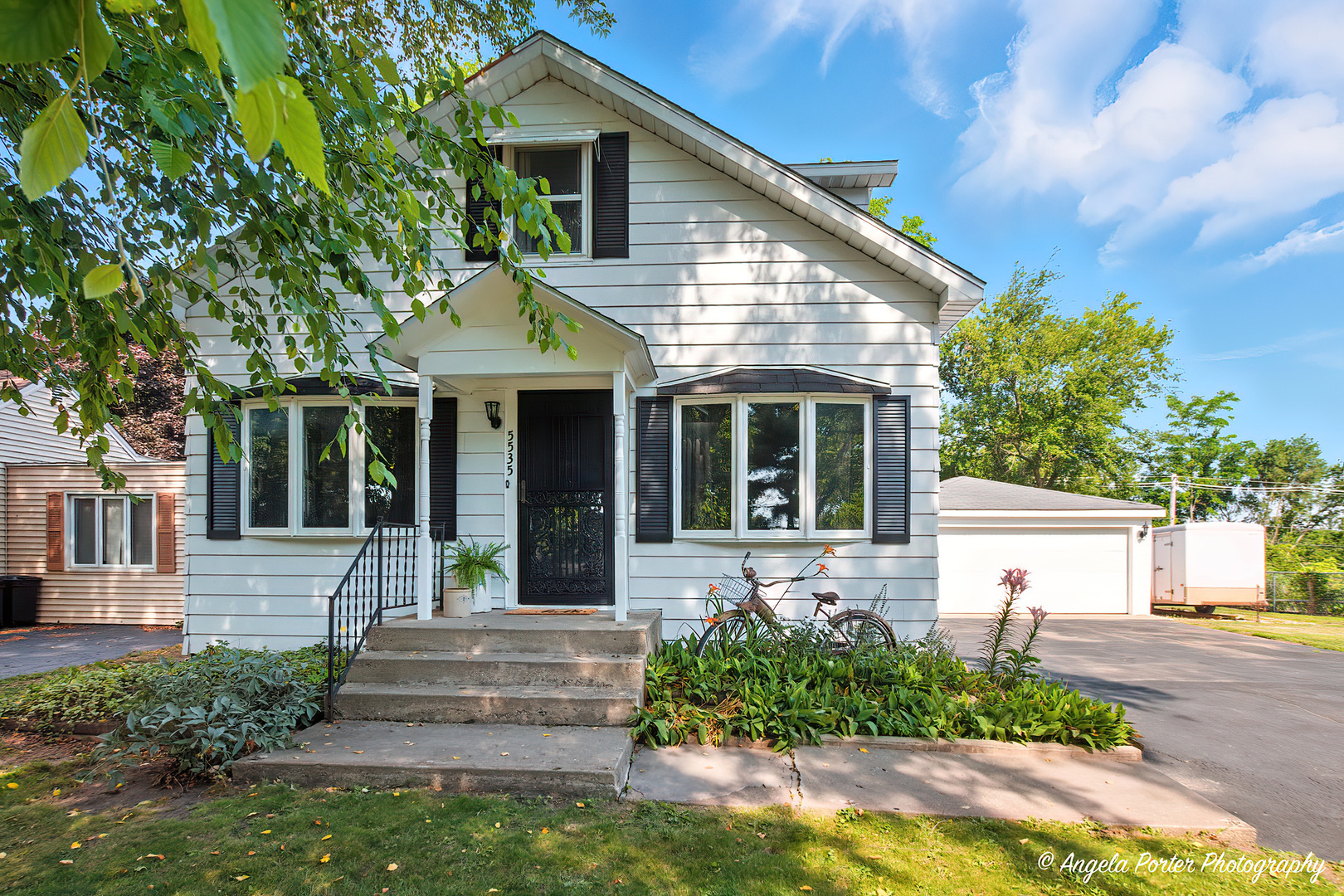 Property Photo: 5535 Wonder Woods Drive IL 60097
