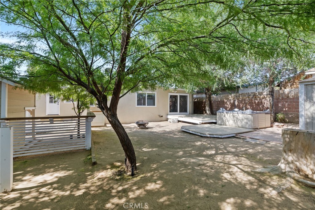 Property Photo: 1639 E Avenue Q13 CA 93550