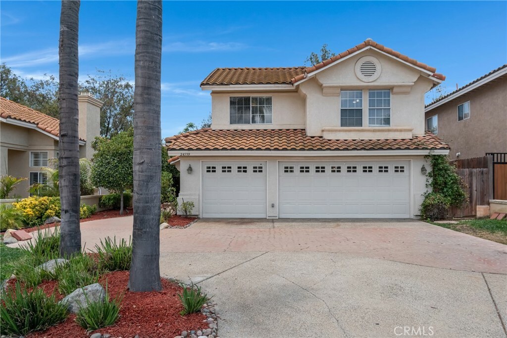 Property Photo: 24599 Calle San Vicente CA 92562