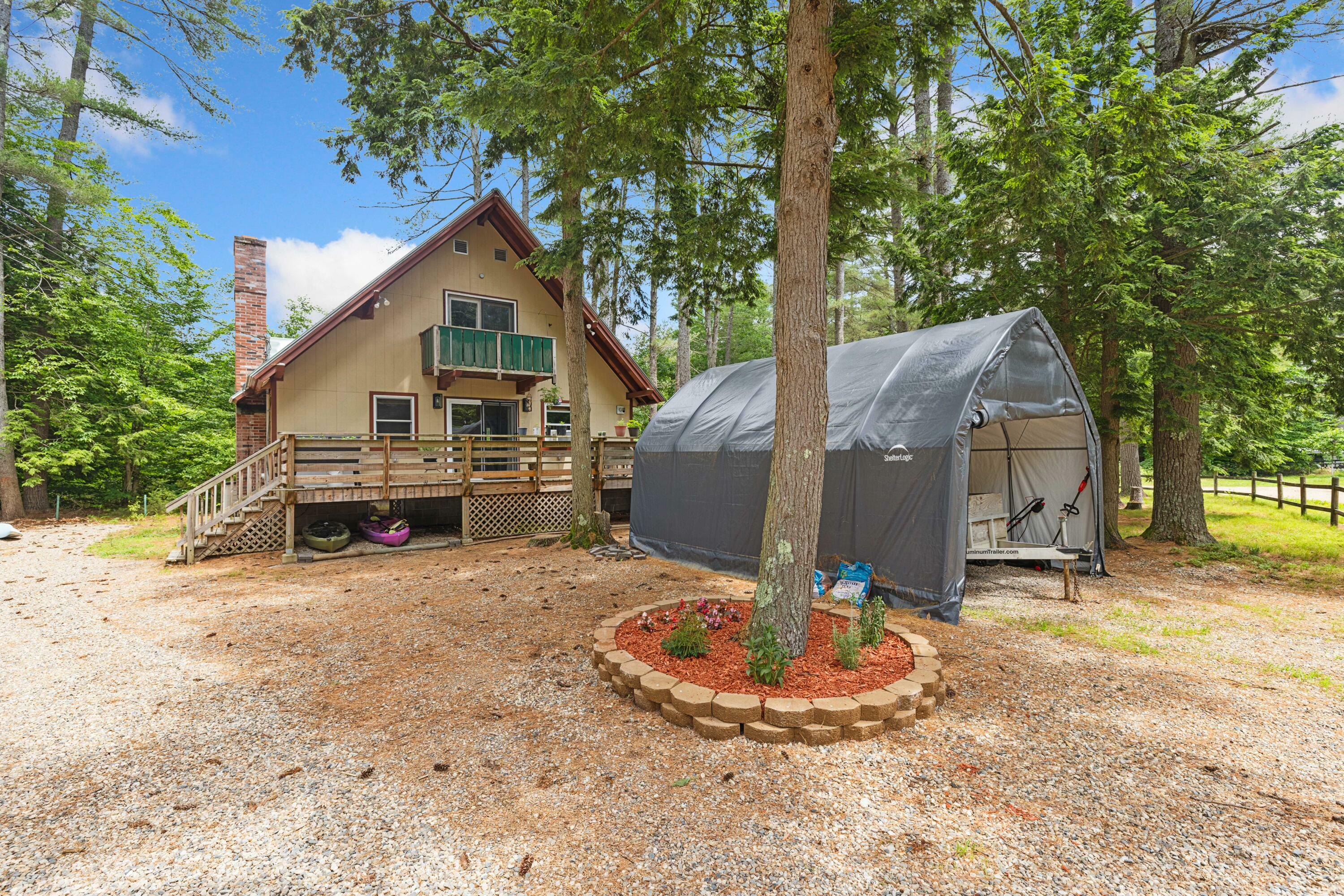 Property Photo: 11 Ridgewood Drive ME 04027