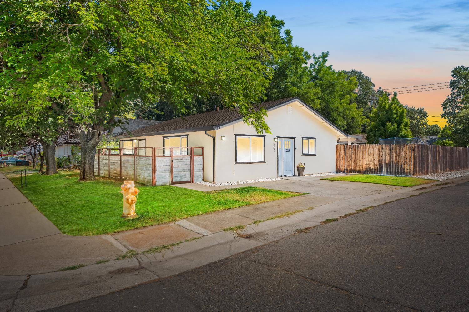 107 E Street  Lincoln CA 95648 photo