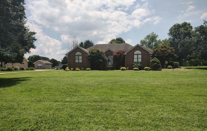 Property Photo: 1000 Nina Dr TN 37172