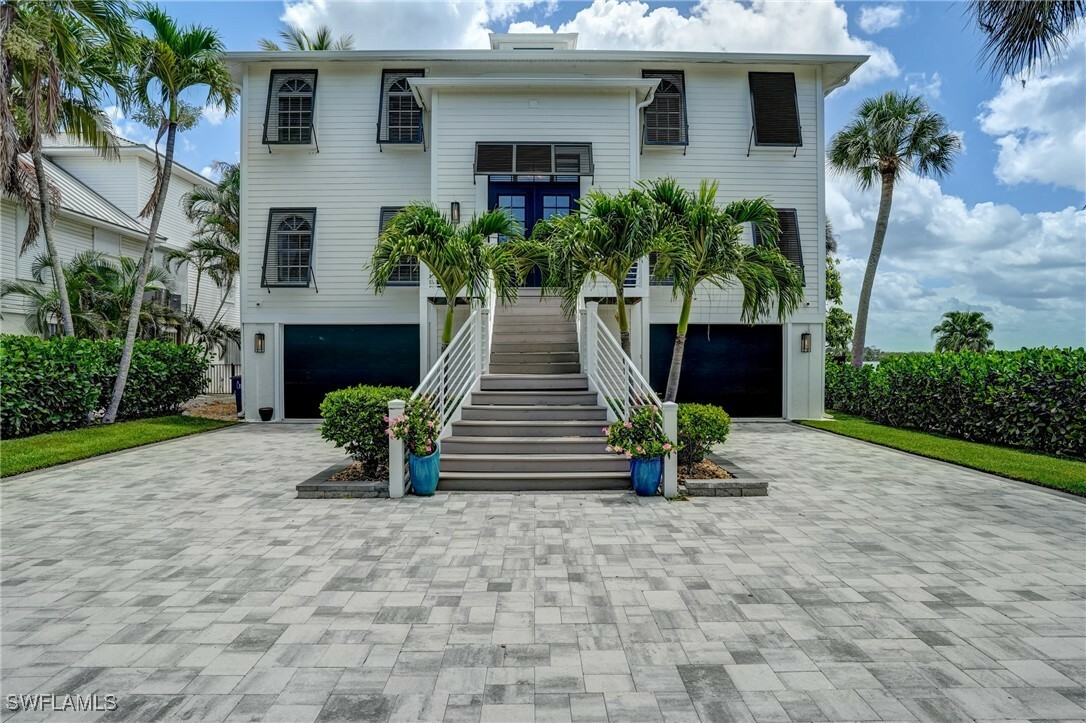 Property Photo: 4031 Bayside Road FL 33931