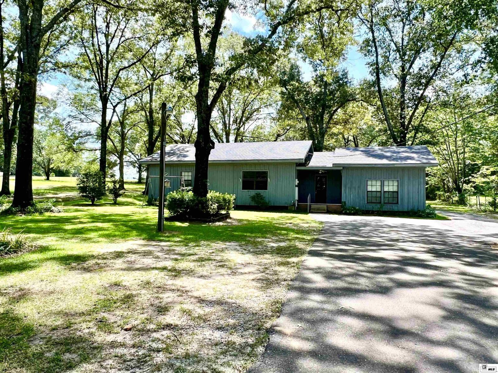 Property Photo:  374 Mountain Road  LA 71291 