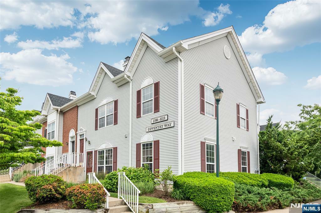 Property Photo:  1096 Coventry Way  NJ 07430 