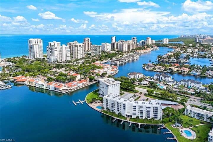 Property Photo:  250 Park Shore Dr 403  FL 34103 