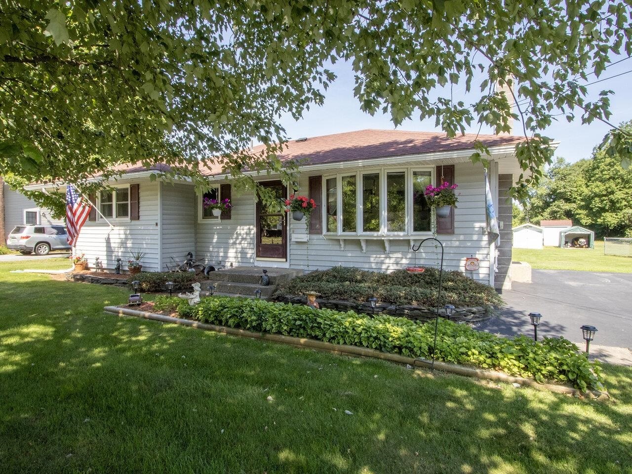 Property Photo: 26 Lavigne Road VT 05452