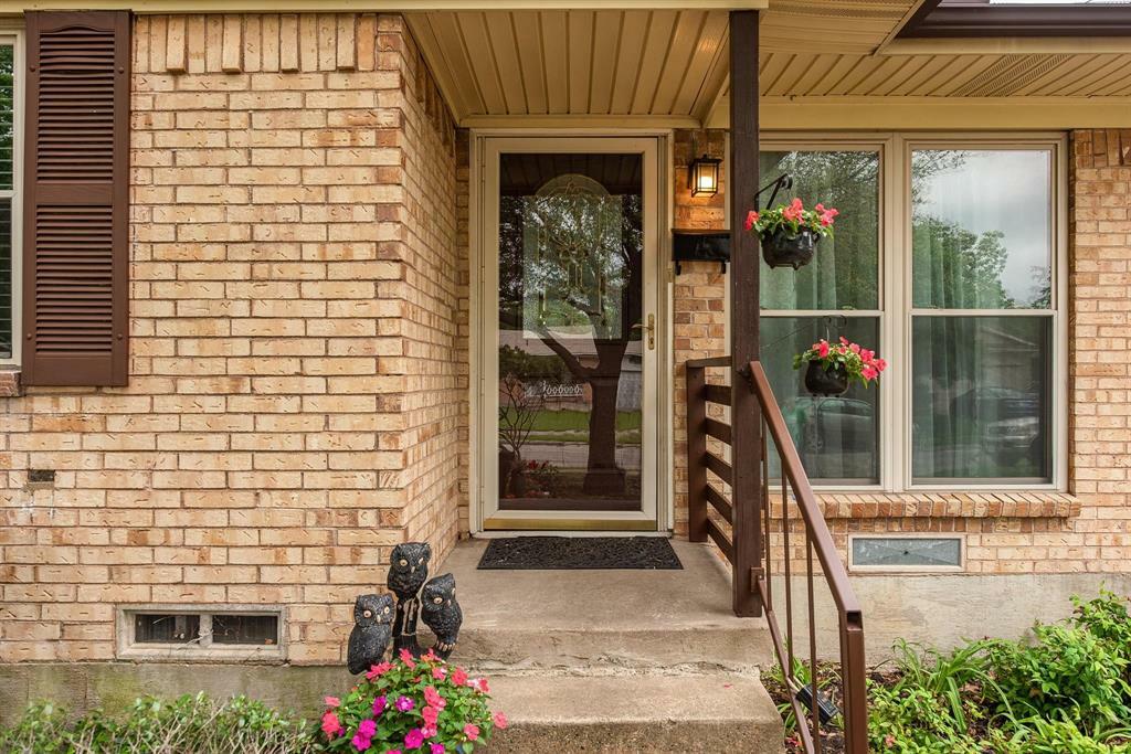 Property Photo: 2514 Moreland Drive TX 75150