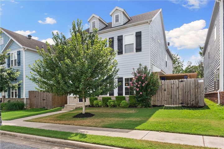 Property Photo: 1740 S 39th Place AR 72758