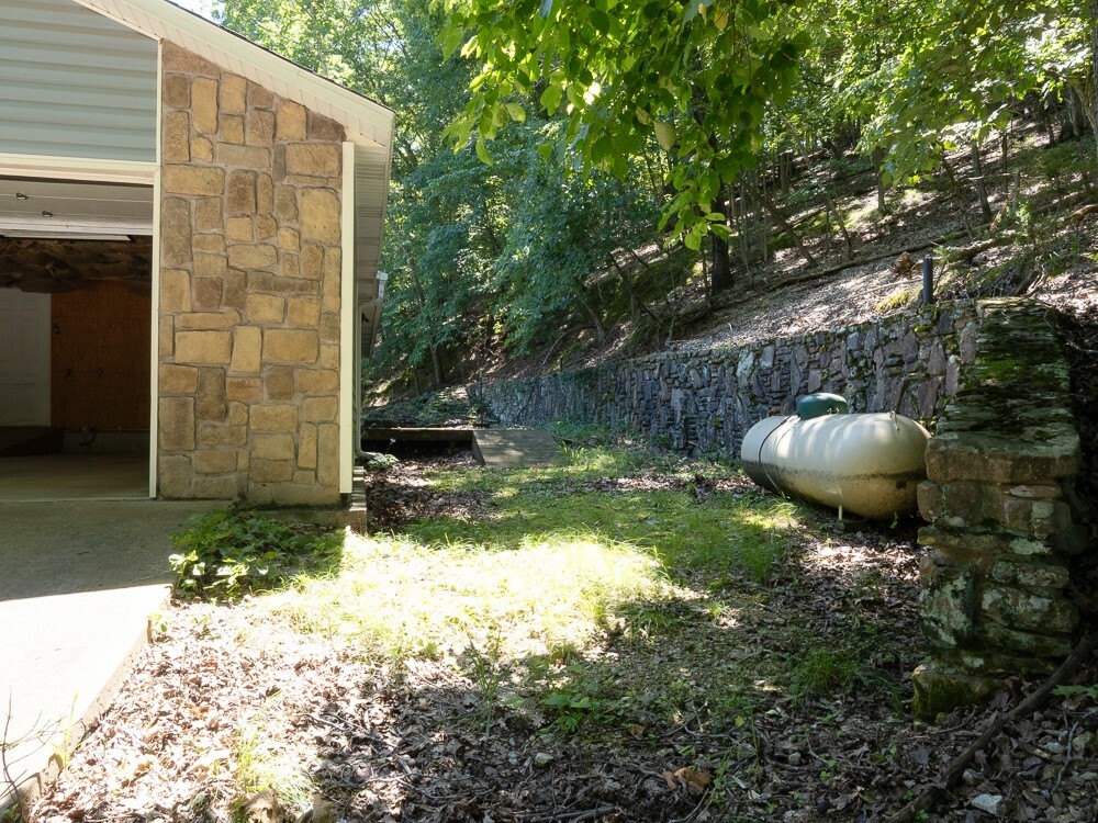 Property Photo: 11747 Dogwood Drive AR 72732