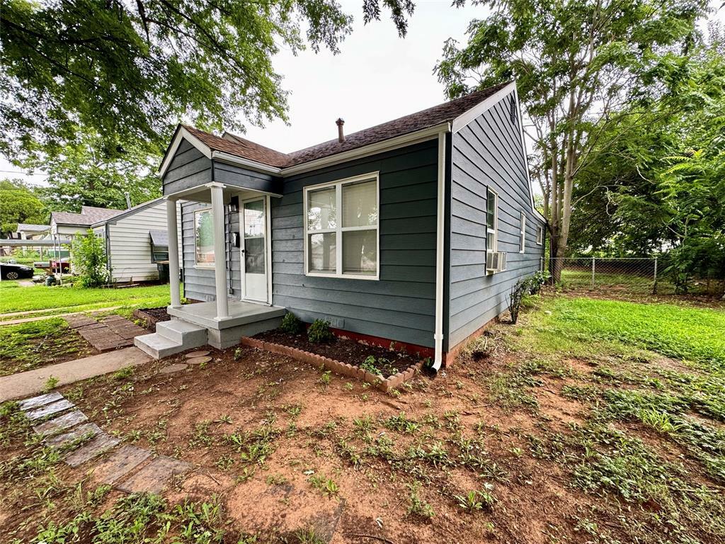 515 W Georgia Avenue  Chickasha OK 73018 photo