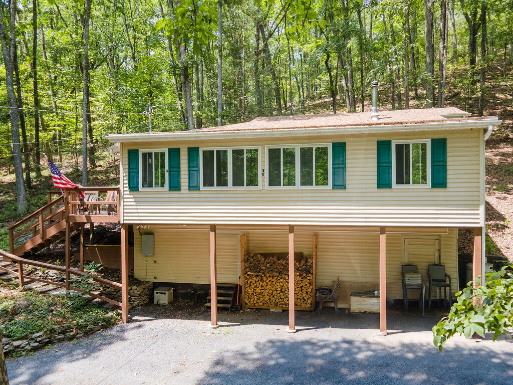 Property Photo: 243 R Own Road PA 18302