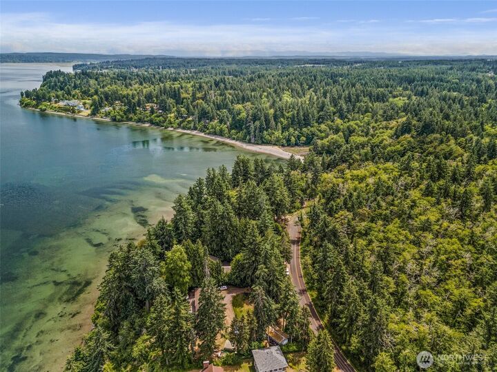 Property Photo:  7605  Sandy Point Beach Road NE  WA 98516 