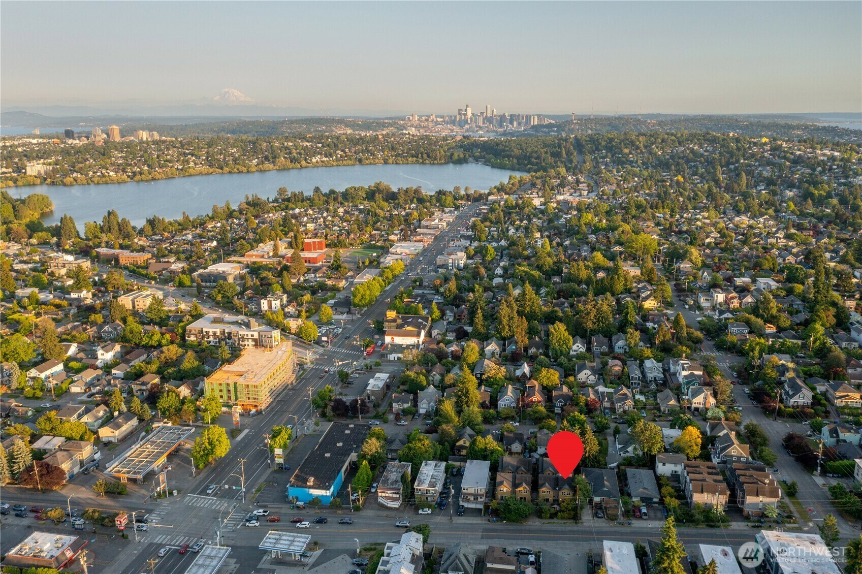 Property Photo: 923 N 85th Street A WA 98103