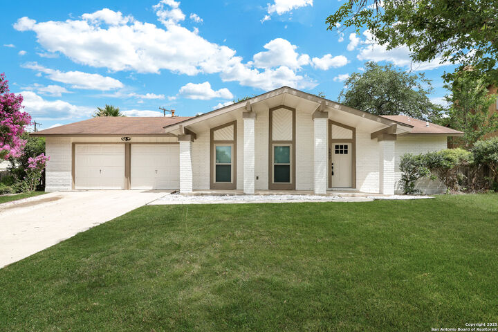 Property Photo:  5807 Sun Ridge  TX 78247 