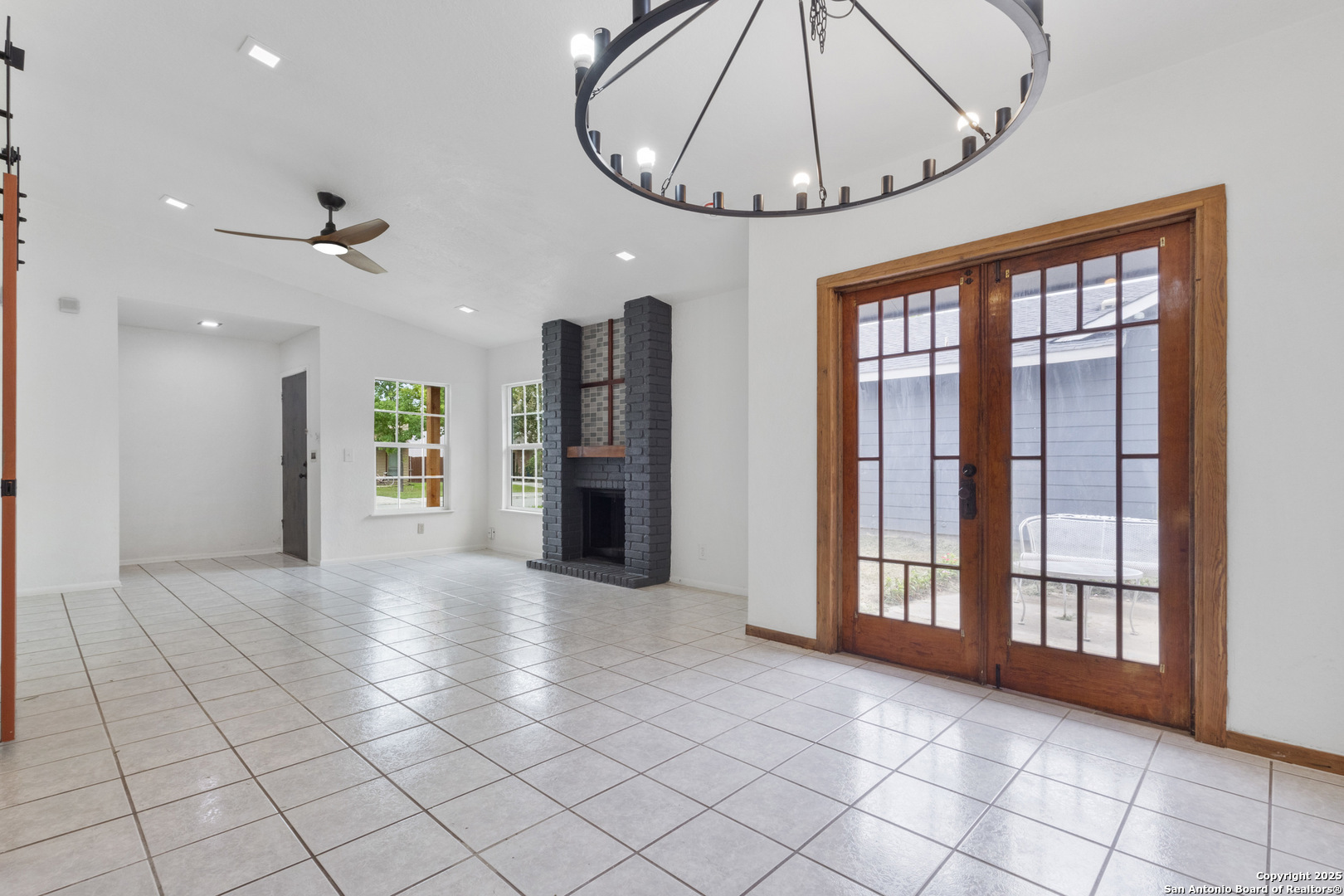Property Photo: 5530 Rangeland TX 78247