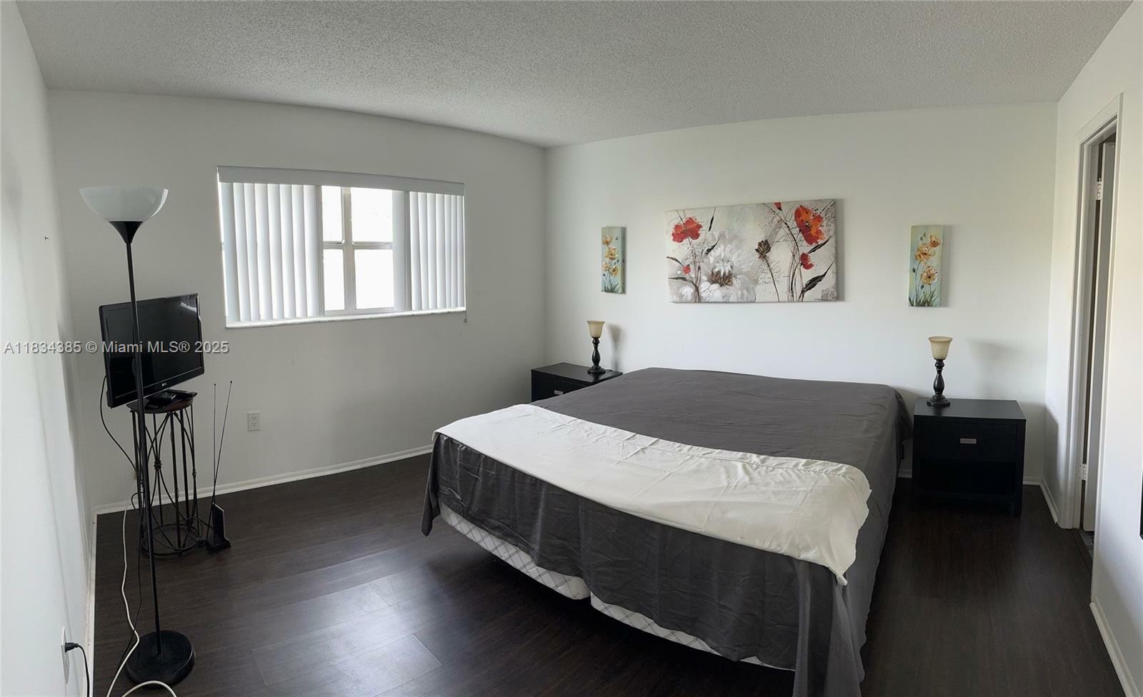Property Photo: 3001 E Sunrise Lakes Dr 110 FL 33322