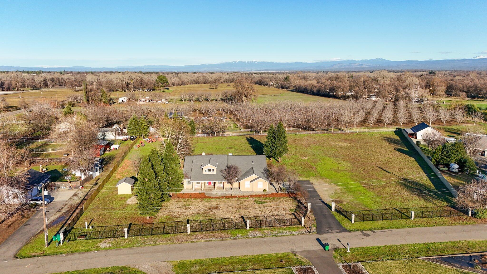 Property Photo: 3010 Mateo Court CA 96007
