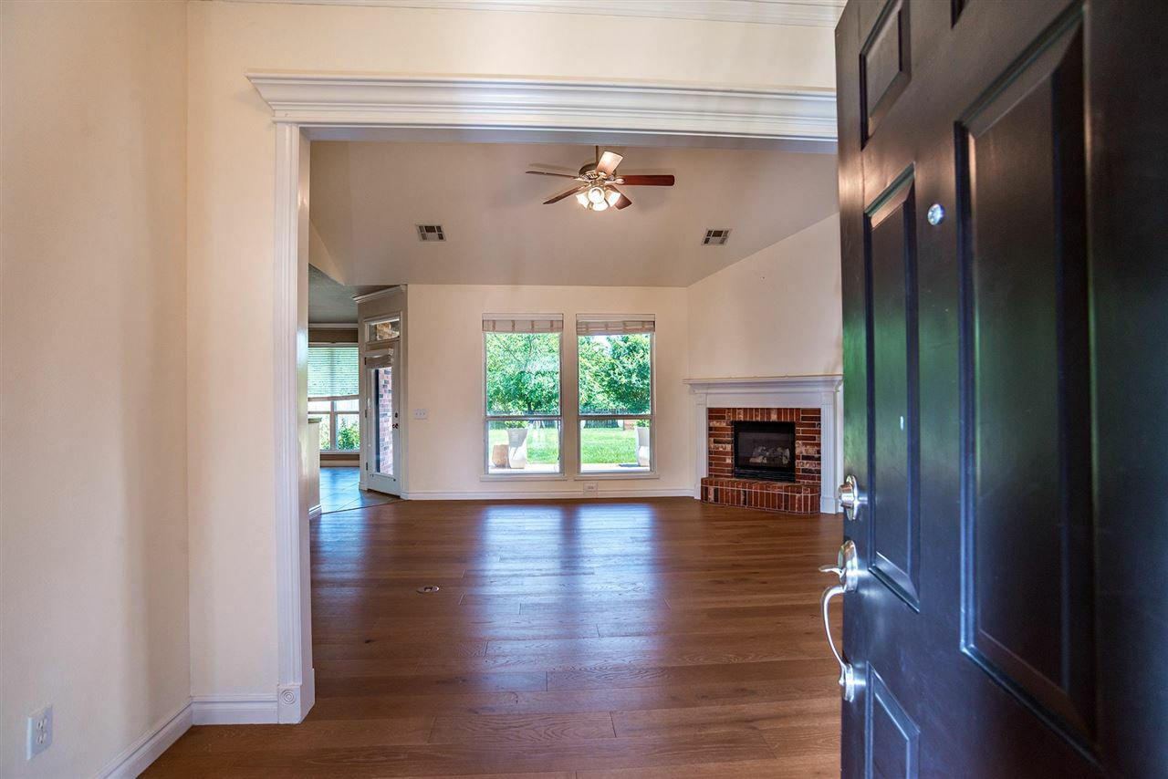 Property Photo: 414 Amethyst Avenue OK 74075