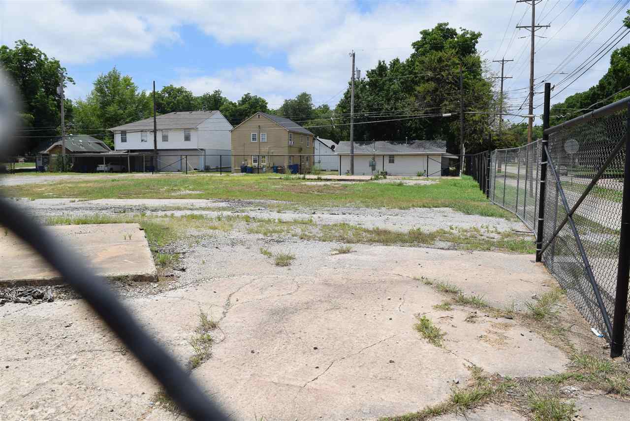 Property Photo: 3rd &Amp Lowry OK 74075