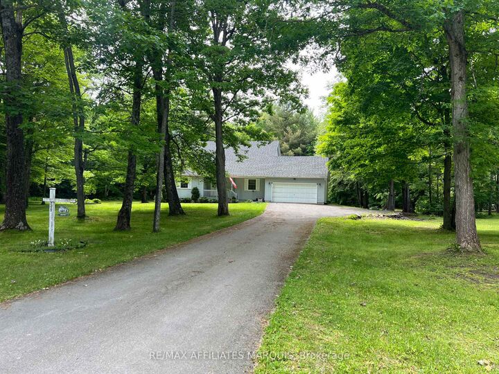 249 Bracken Avenue  Drummond/North Elmsley ON K7A 4S4 photo