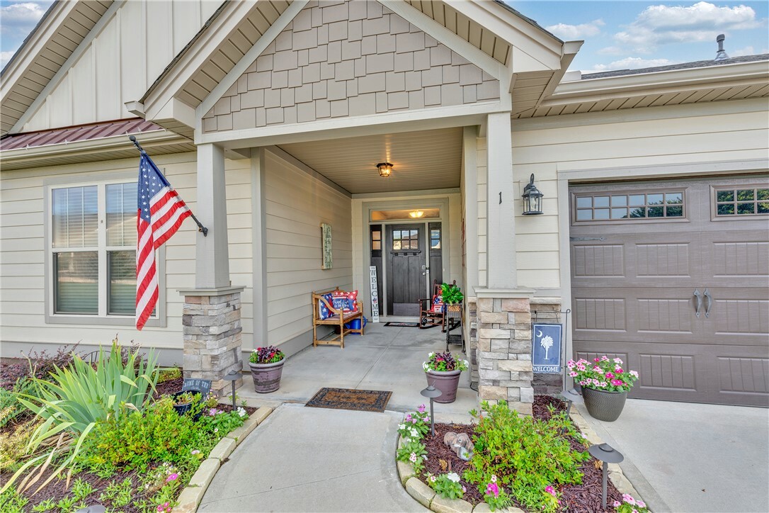 Property Photo: 1 Buchanan Ridge Road SC 29687