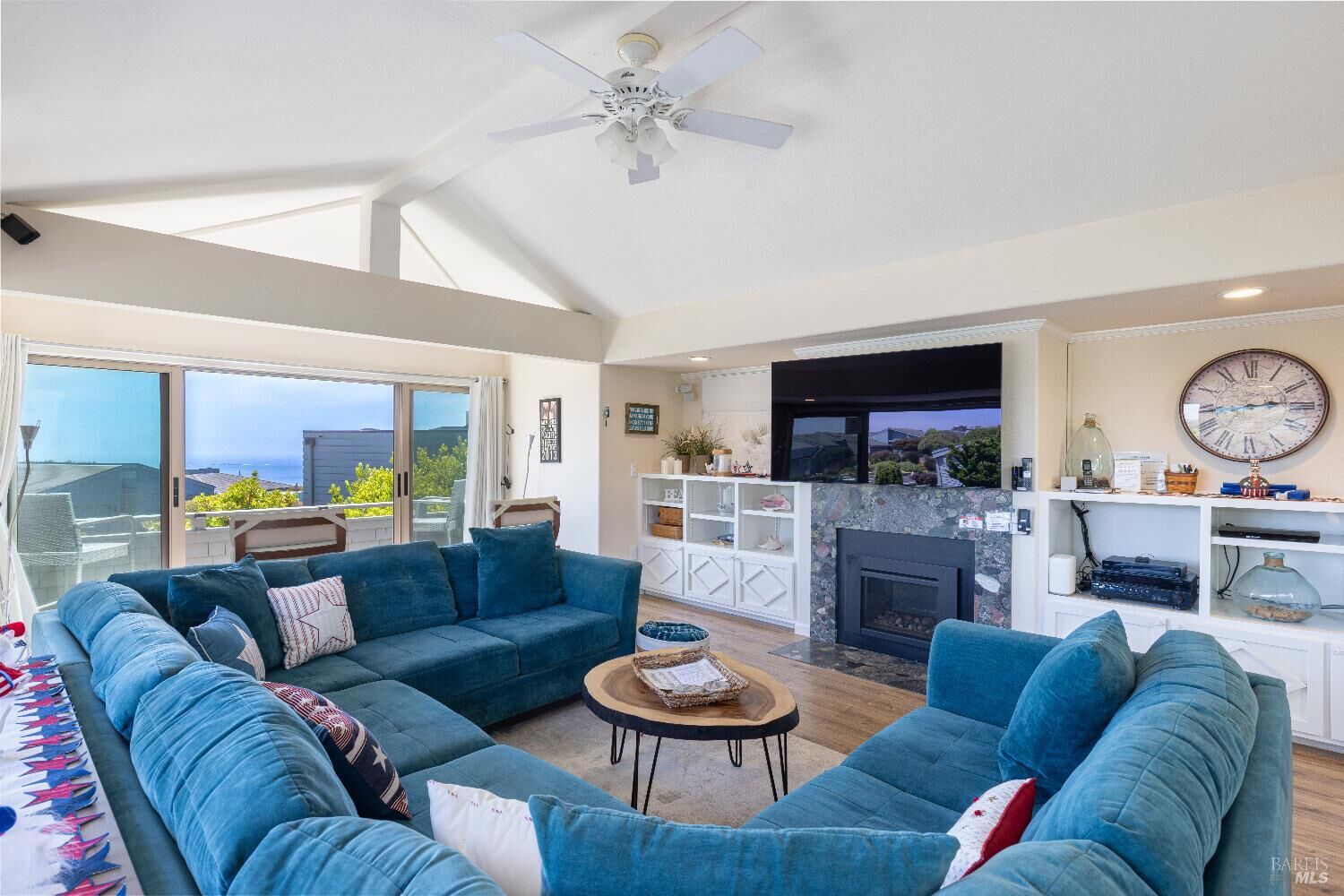Property Photo:  221 Condor Court  CA 94923 
