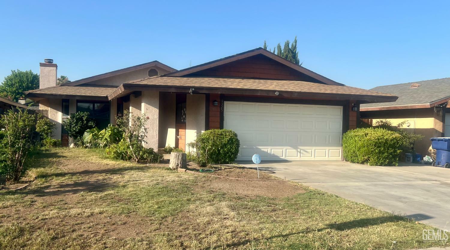 1325 Bayne Court  Bakersfield CA 93307 photo