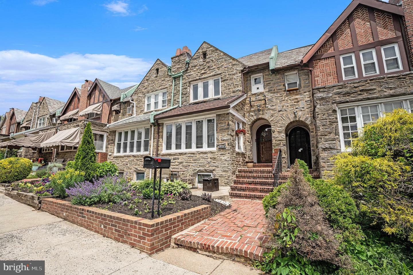 Property Photo: 2637 Lenape Road PA 19131