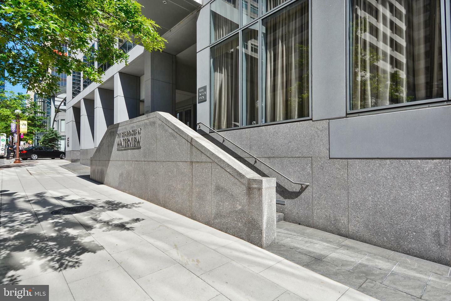 Property Photo:  1111 19th Street N 1807  VA 22209 