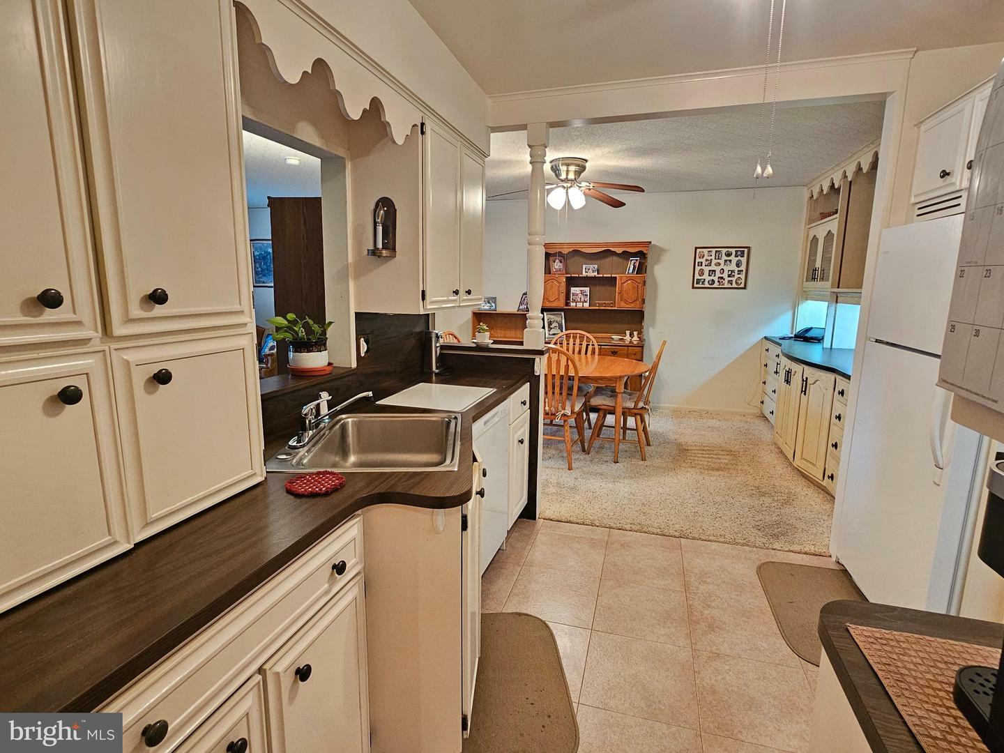 Property Photo: 1801 Cambridge Avenue A-22 PA 19610